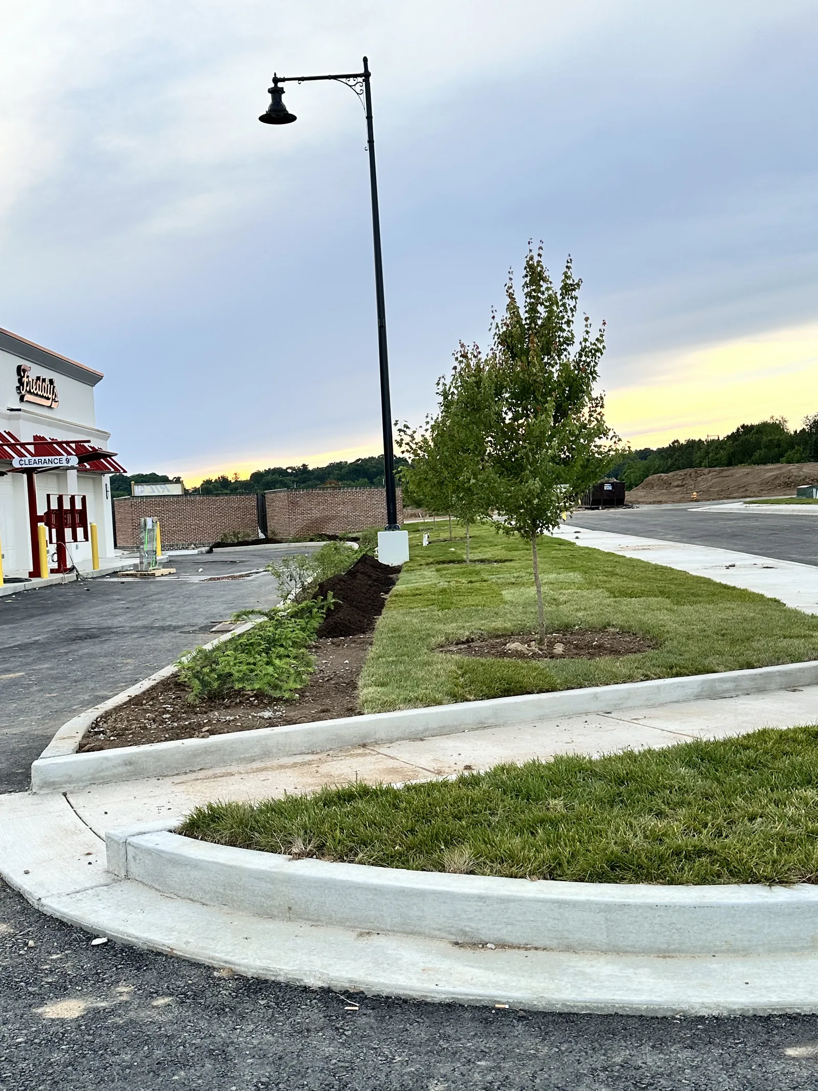 Commercial landscape installation restaurant Maryville TN — commercial landscaping